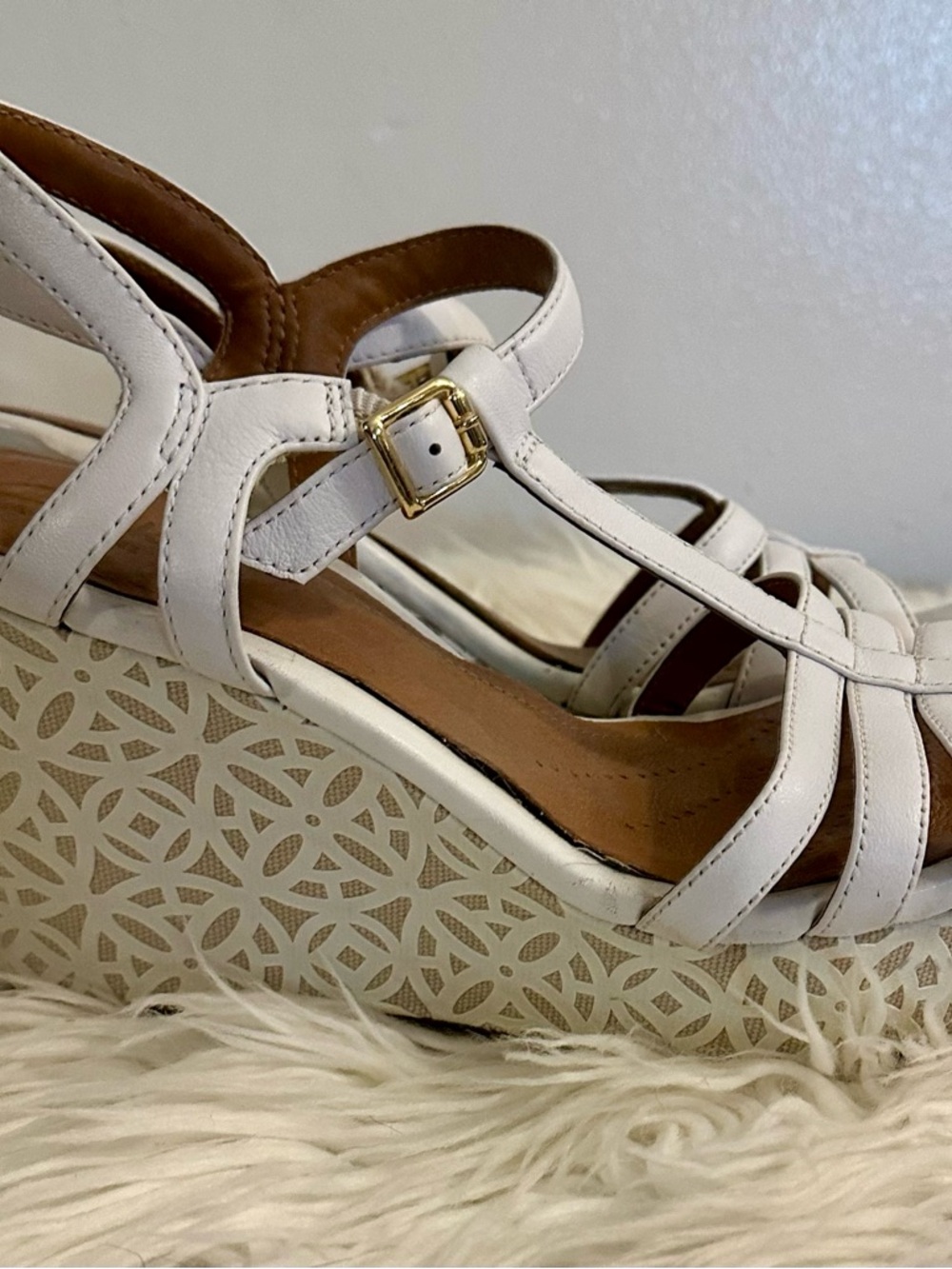 Clark’s Amelia Women’s Size 8 Strappy Wedge Heel